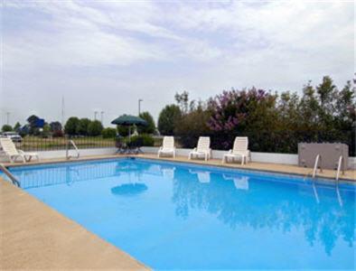 Days Inn By Wyndham Newport Einrichtungen foto